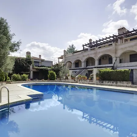Apartment Luxury 2br 50m From