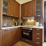 Luxury 2br 50m From 佩科霍里
