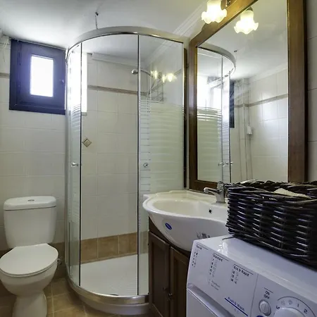 Luxury 2br 50m From * 佩科霍里