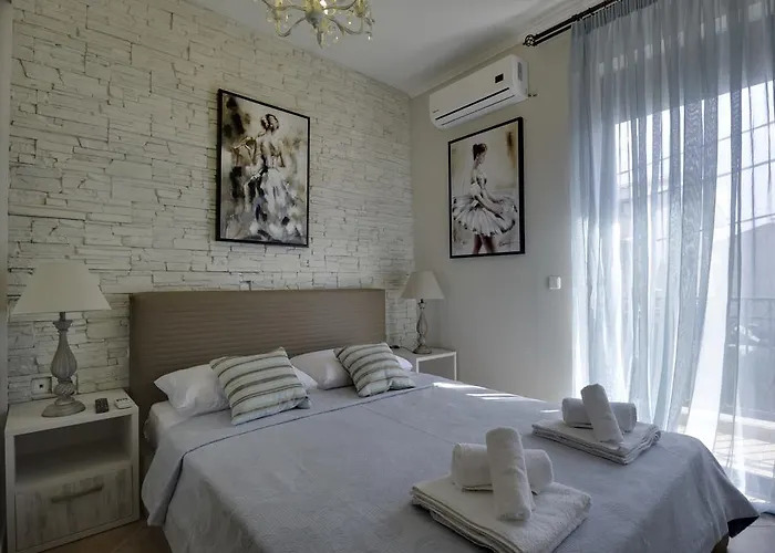Luxury 2br 50m From *