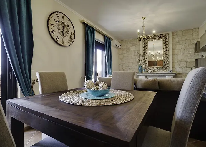 아파트 Luxury 2br 50m From *